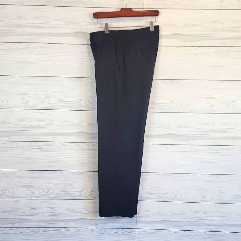Haggar Cool 18 Pro Men's Black Dress Pants Size  34" X 30"